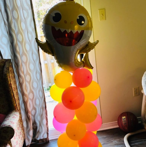 Balloon Columns - Picture 3 of 4
